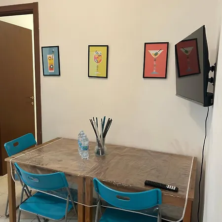 Central, Spacious & Completely Equipped Apartment *