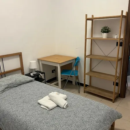 Central, Spacious & Completely Equipped Apartment Genoa