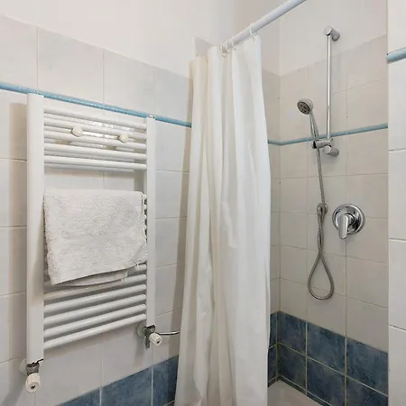- A Due Passi Dall'acquario Apartment *
